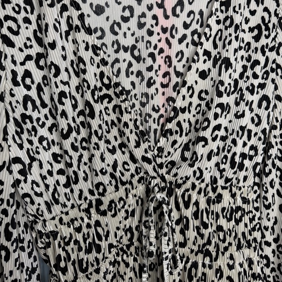 Zara Leopard Print Plissé Tie Front Crop Top size medium - Picture 4 of 5